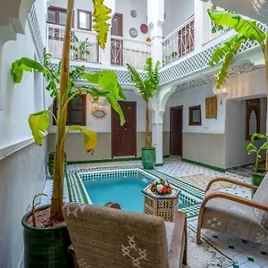 Les Dunes And Pensión Marrakesh